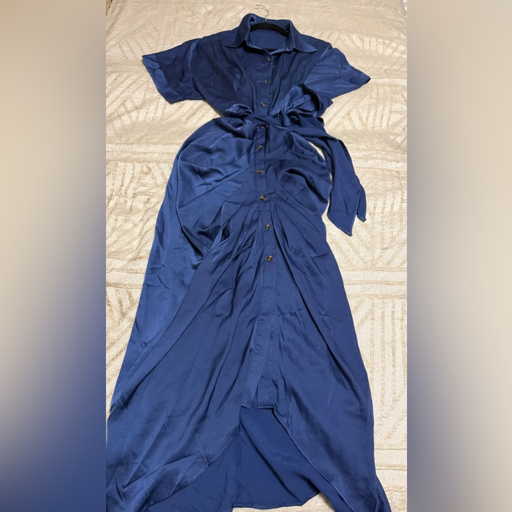 Linsery NWOT Navy Blue Belted Maxi Ruched Shirt Dress - Size M - Picture 11 of 14